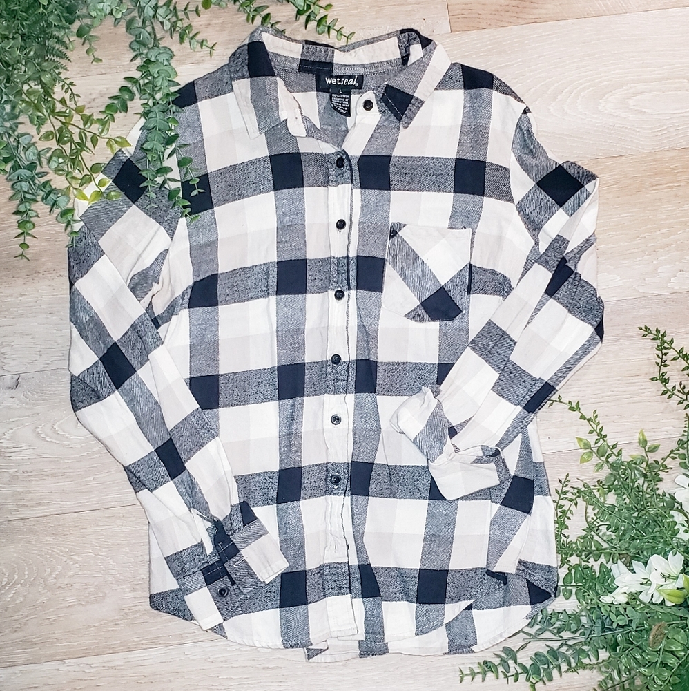 Wet Seal white buffalo plaid shirt